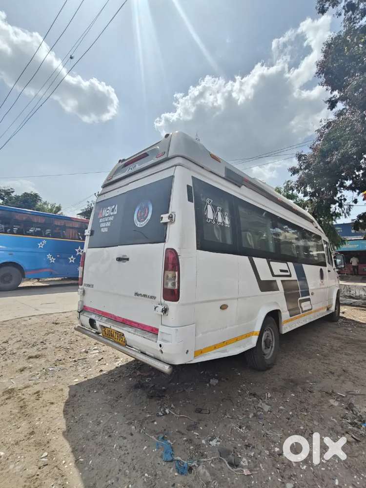 20 Seat Force Traveller