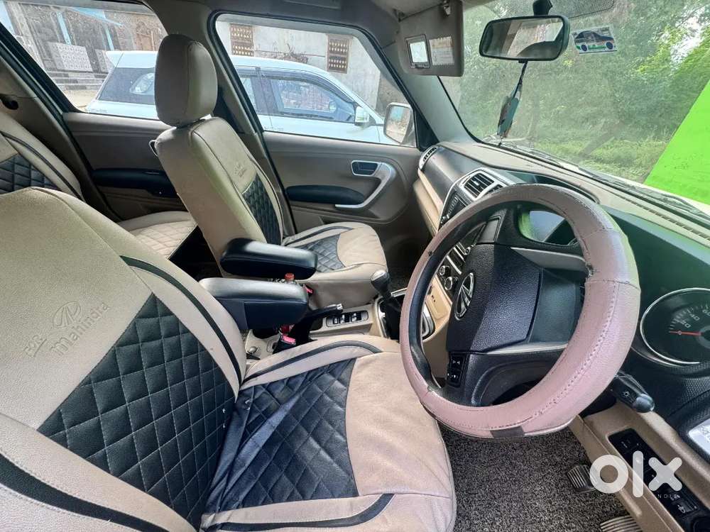 Mahindra Tuv 300 2018