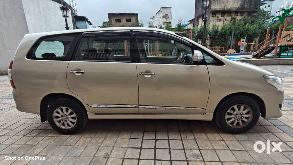 Toyota Innova 2.5 Ev (diesel) Ps 8 Seater Bs Iv, 2013, Diesel