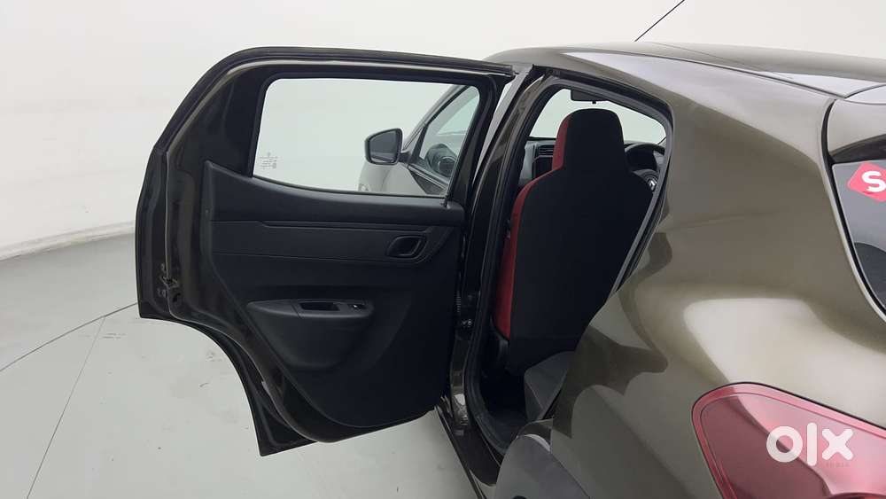 Renault Kwid 2019-ongoing 1.0 Rxt Amt (o), 2022, Petrol