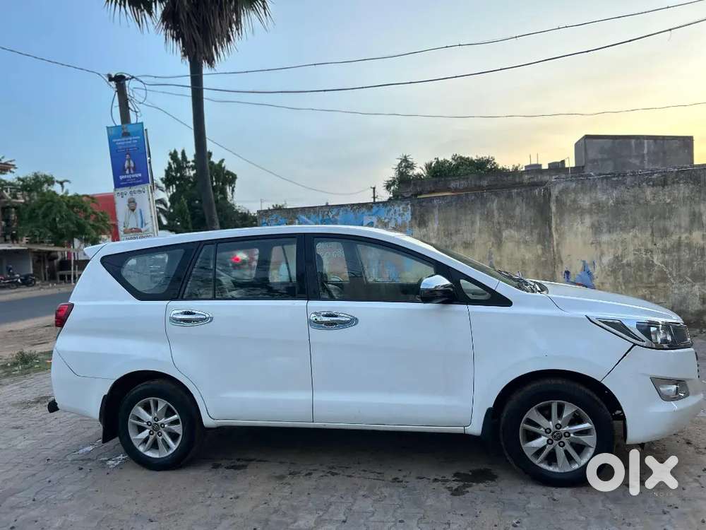 Toyota Innova Crysta 2017 Diesel 115000 Km Driven