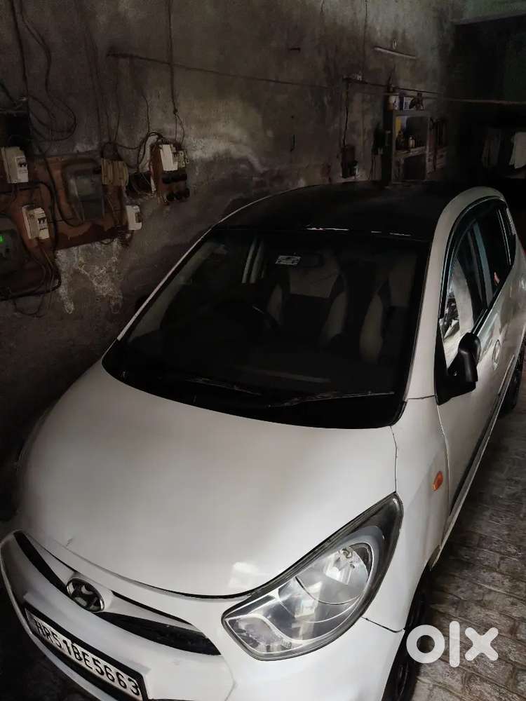 Hyundai I10 Cng On Paper Lene Wale Contact Timepass Wale Dur
