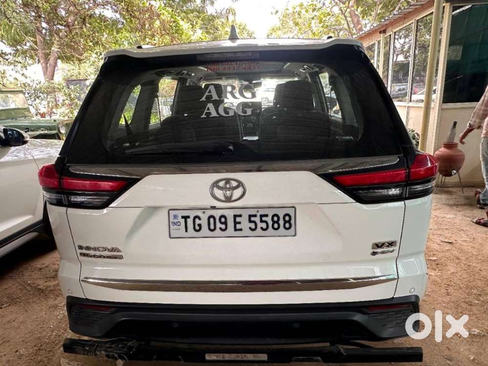 Toyota Innova Hycross 2.0 Vx Hybrid 7 Str, 2025, Petrol
