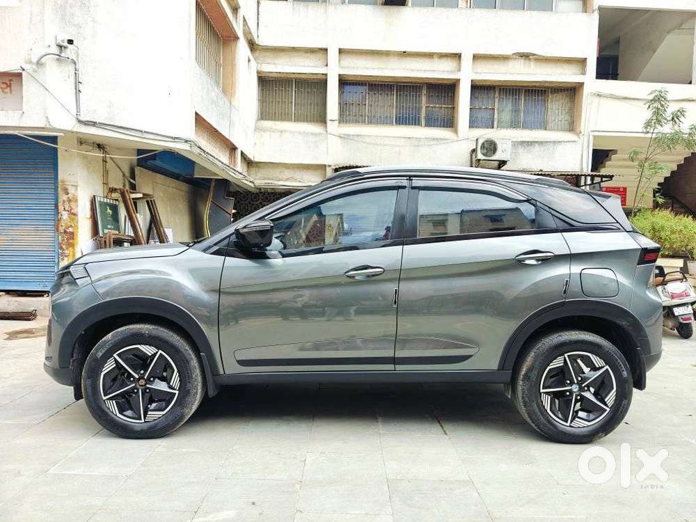 Tata Nexon Fearless Plus S 1.2 Revotron Petrol 6mt Dt, 2023, Petrol