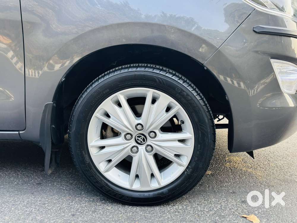 Toyota Innova Crysta 2.7 Zx At, 2018, Petrol