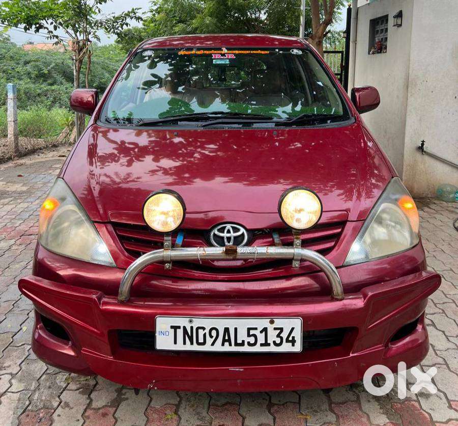 Toyota Innova 2.5 G (diesel) 8 Seater, 2005, Diesel