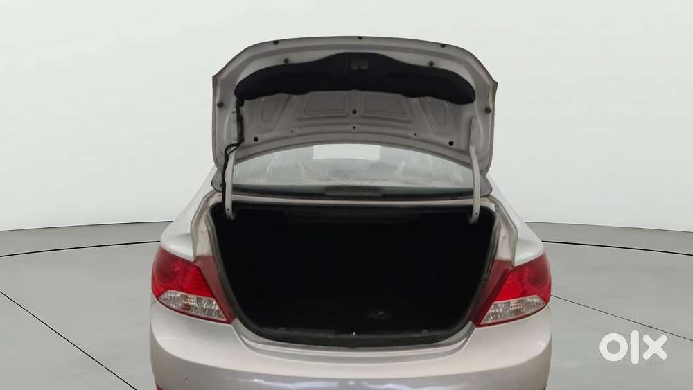 Hyundai Verna Fluidic 1.6 Vtvt Sx, 2014, Petrol