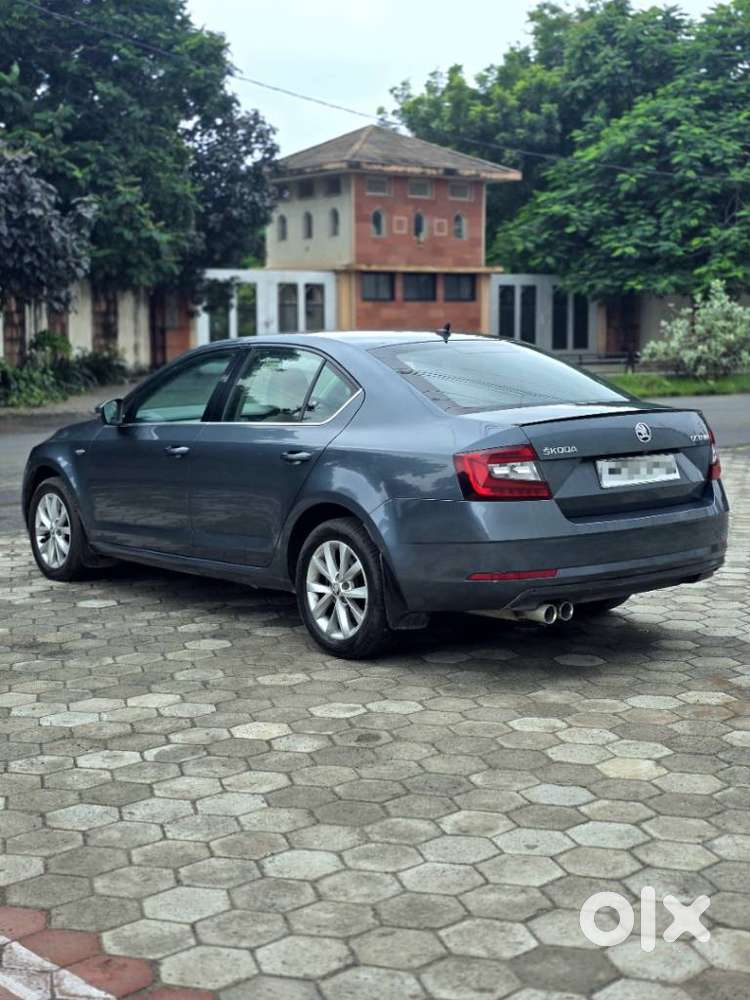 Skoda Octavia 2.0 L K Tsi At, 2019, Petrol