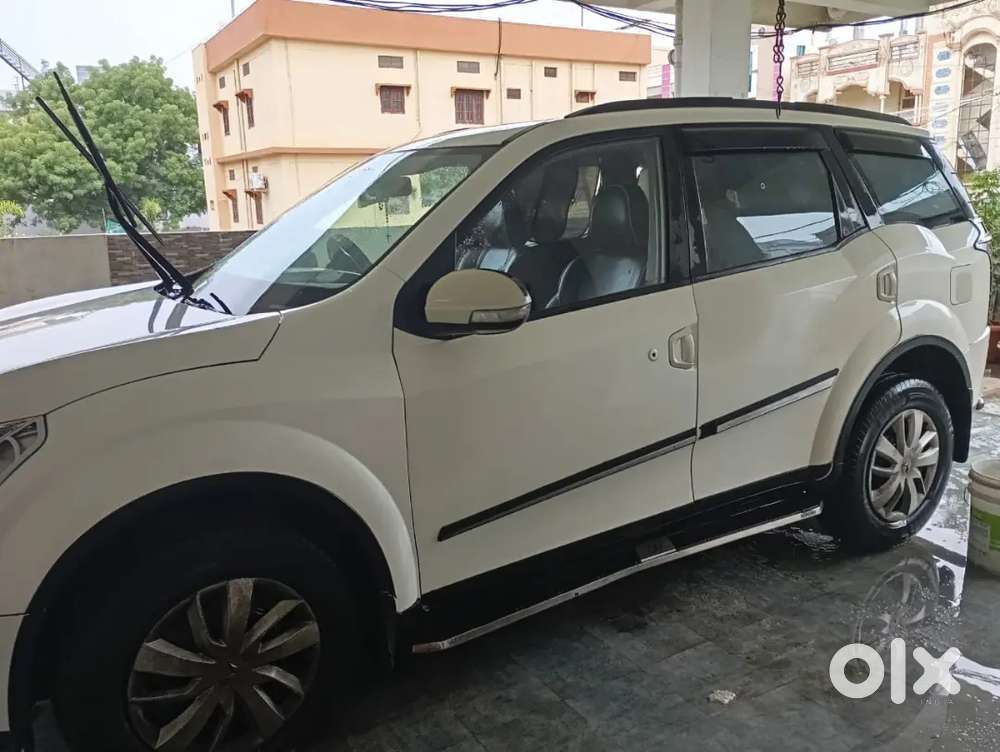 Mahindra Xuv500 2015 Diesel 67000 Km Driven
