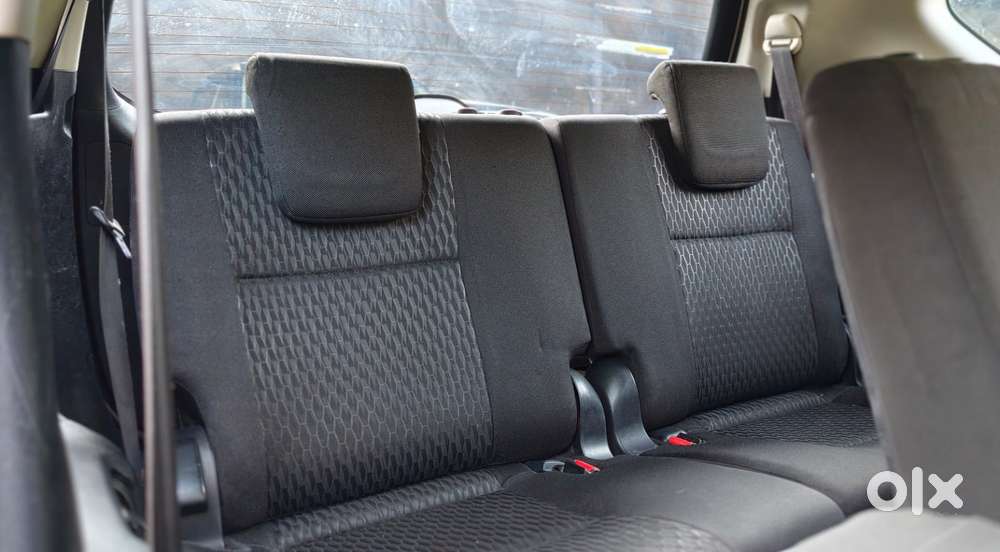 Toyota Innova Crysta G 8 Str, 2016, Diesel