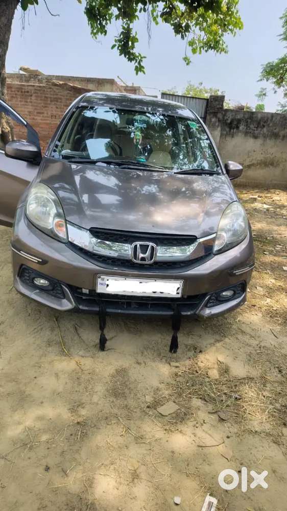 Honda Mobilio V I-vtec 2015 Urgent Sale Money Problem
