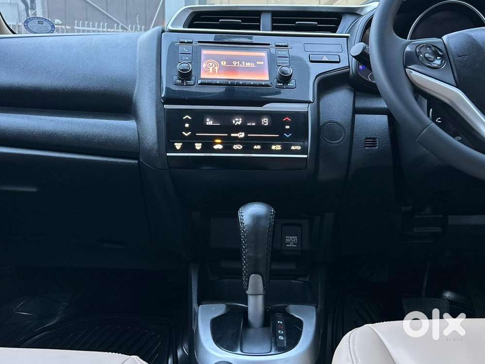 Honda Jazz V Cvt, 2018, Petrol
