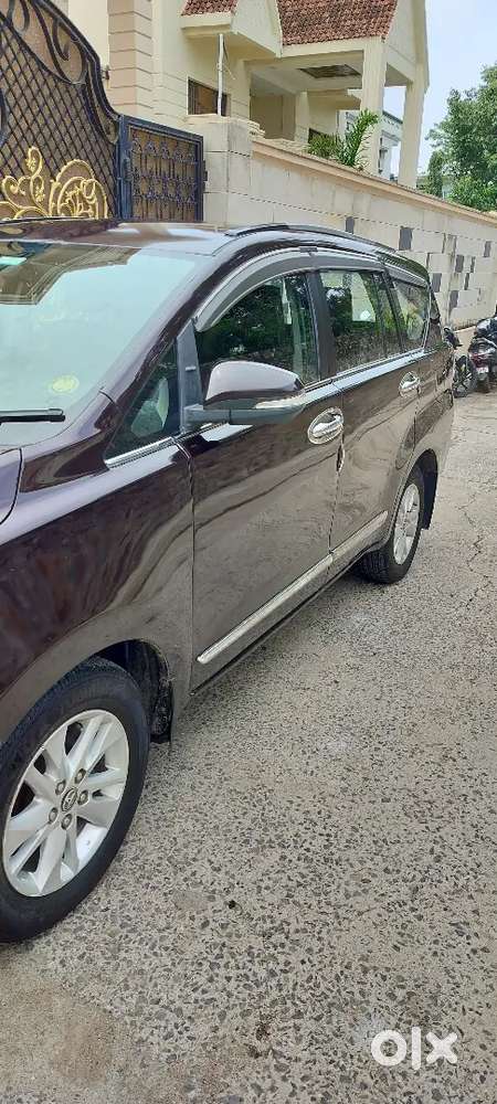 Toyota Innova Crysta 2017 Diesel 95686 Km Driven
