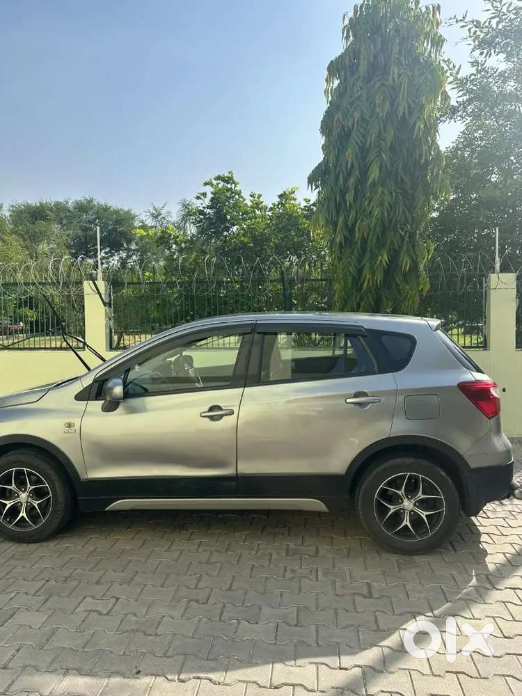 Maruti Suzuki S-cross 2015 Diesel 60000 Km Lady Driven