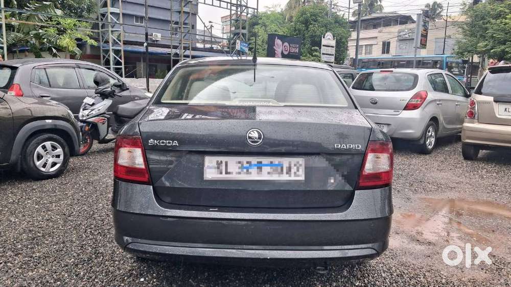 Skoda Rapid 1.0 Tsi Active, 2021, Petrol