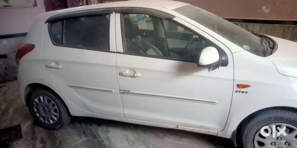 Sale I 20 Car With Cng Fitted On Rc