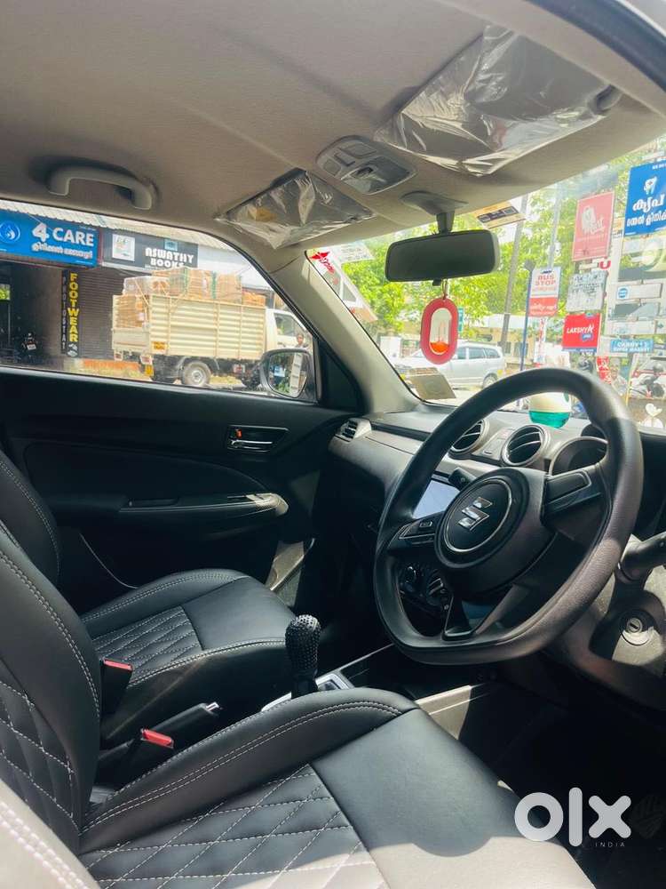 Maruti Suzuki Swift Vxi Optional, 2020, Petrol