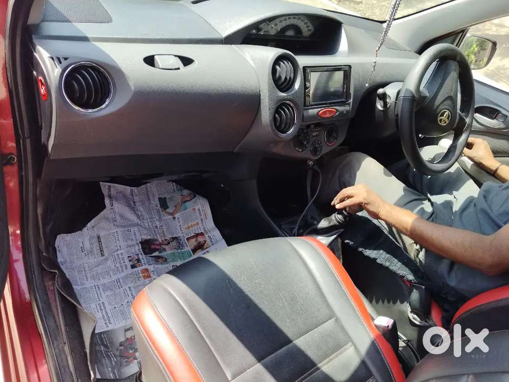 ब्रँड न्यू टायर