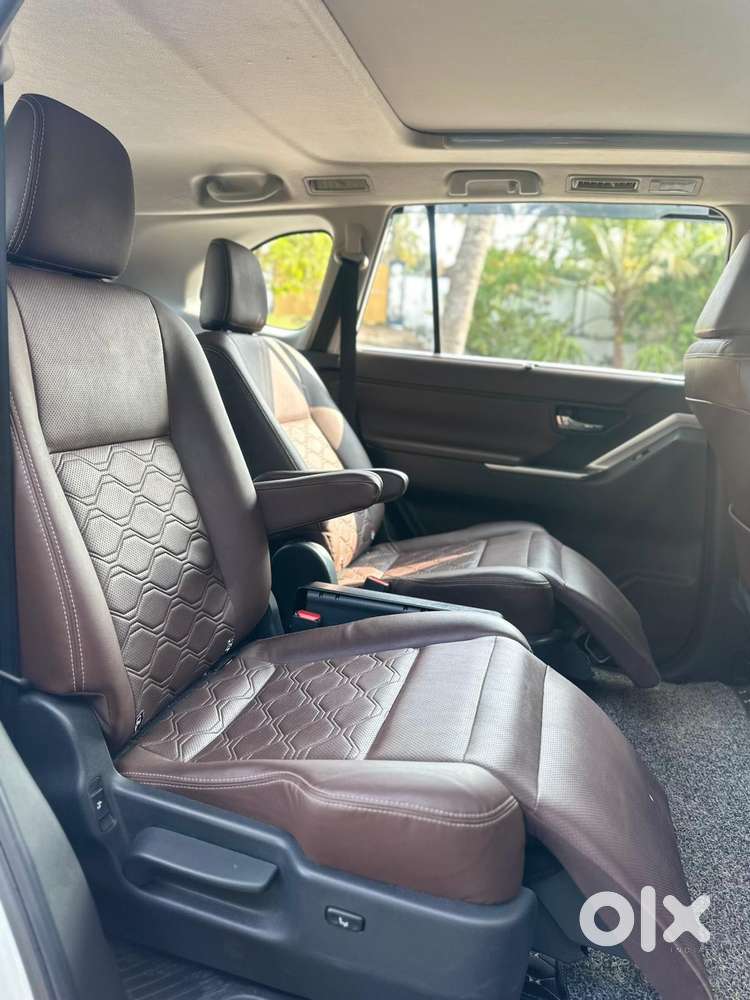 Toyota Innova Hycross 2.0 Zx (o) Hybrid 7 Str, 2024, Petrol