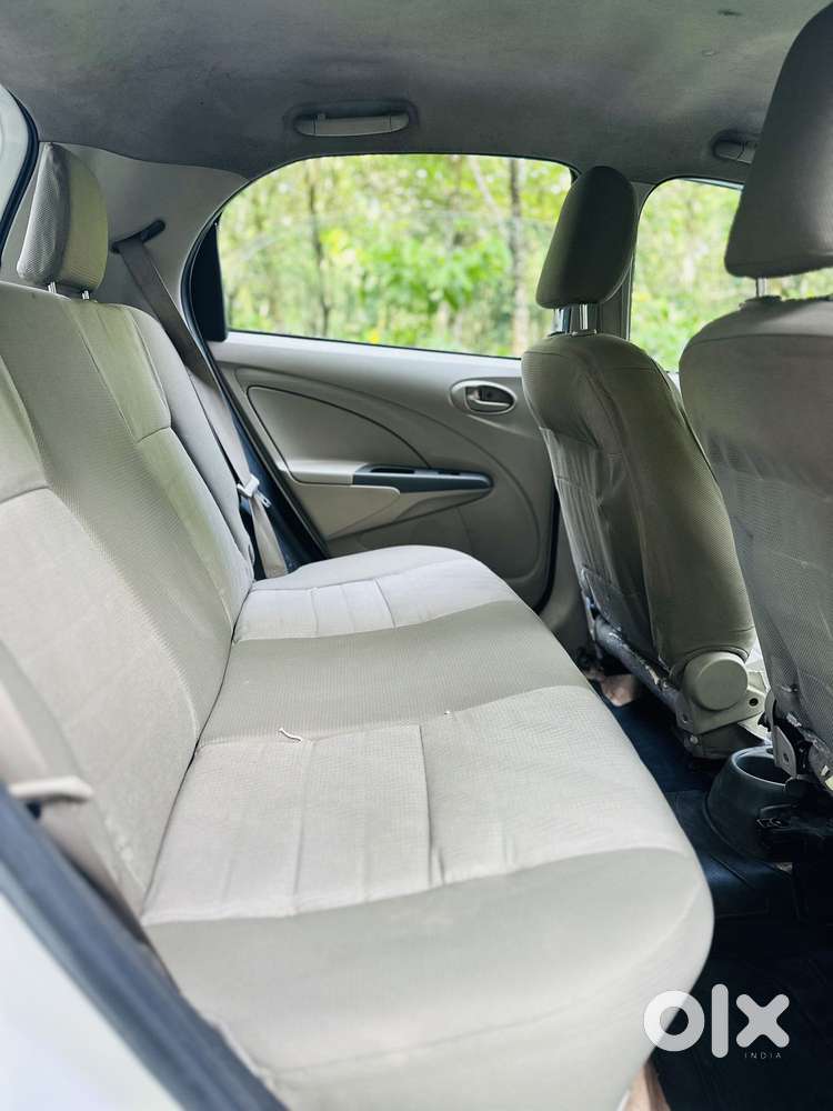 Toyota Etios Liva G Exclusive, 2016, Petrol