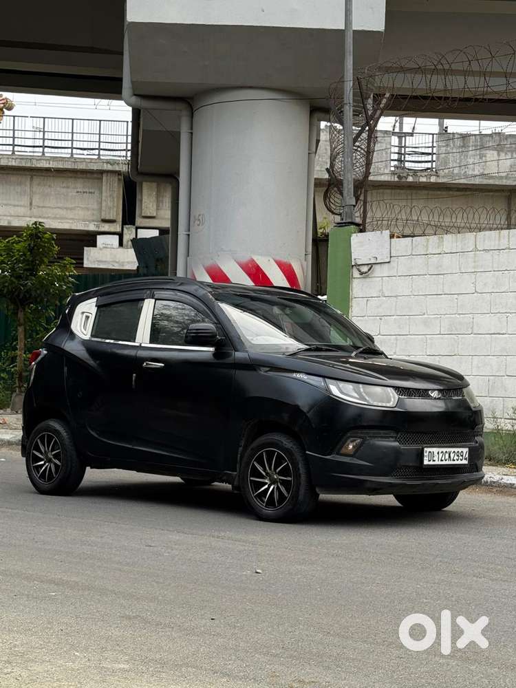 Mahindra Kuv 100 Mahindra-kuv-100-d75-k2, 2016, Petrol