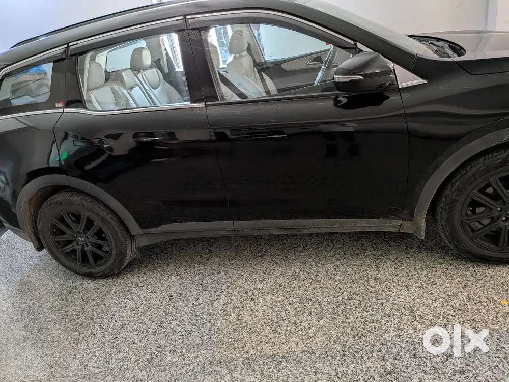 Mahindra Xuv700 Diesel 2025