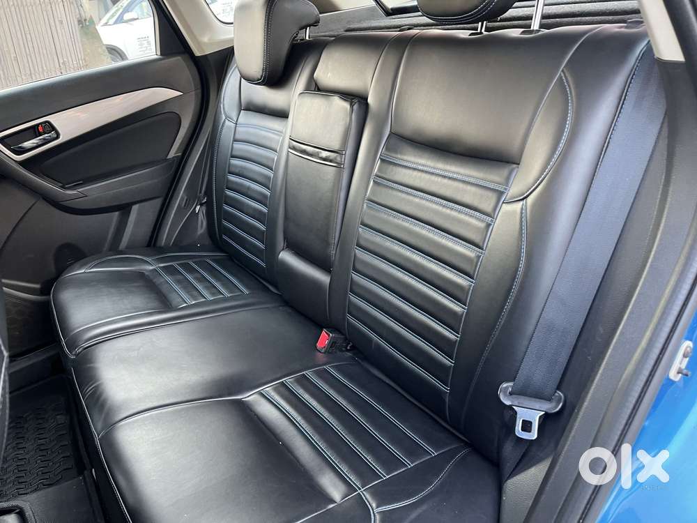 Maruti Suzuki Brezza Zdi+ Dual Tone, 2017, Diesel