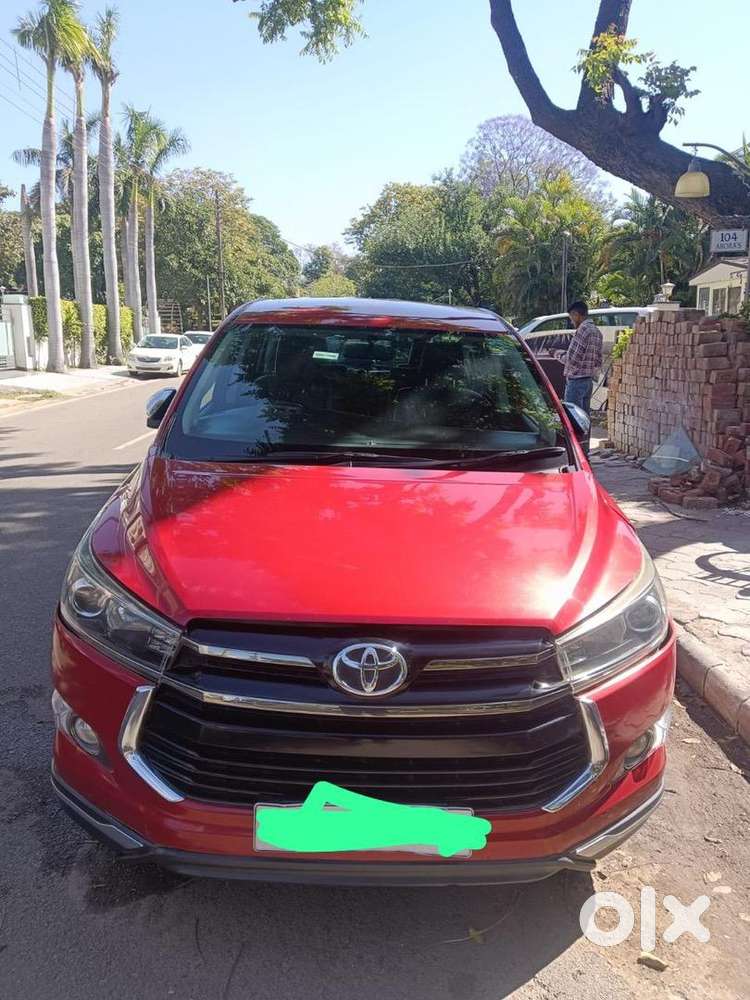 Toyota Innova Crysta 2017 Diesel Well Maintained