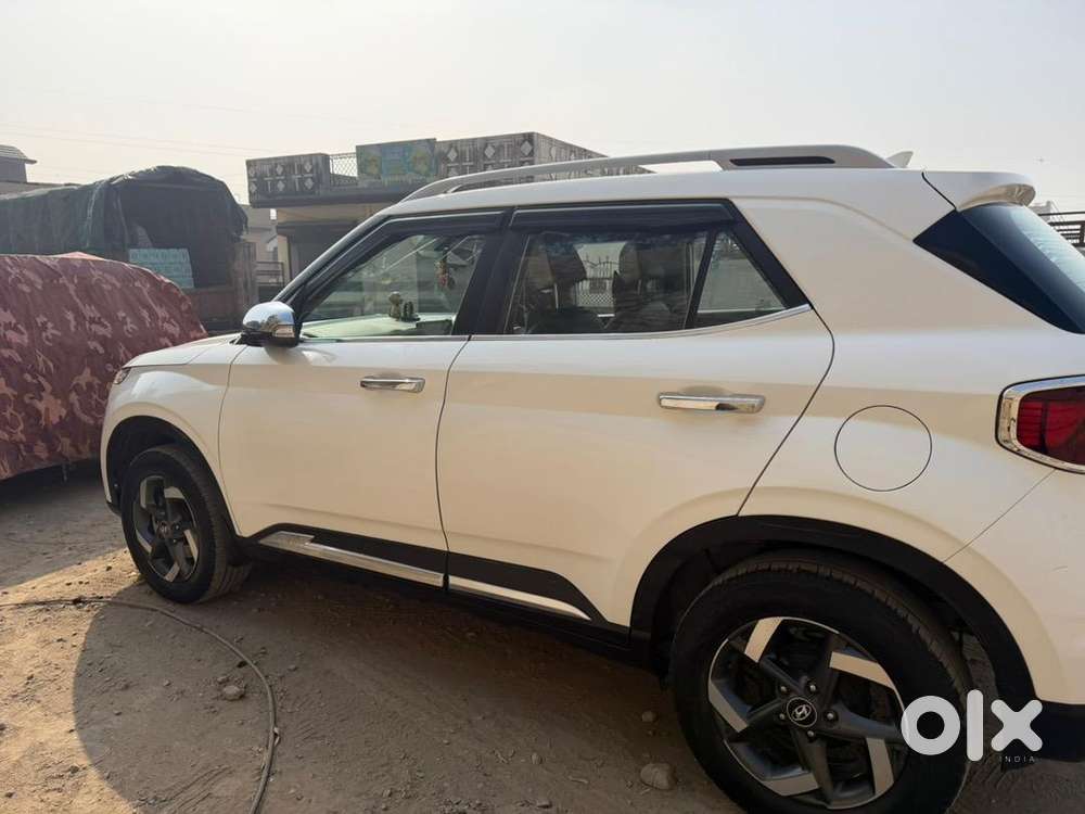 Hyundai Venue 2020 Petrol Good Condition