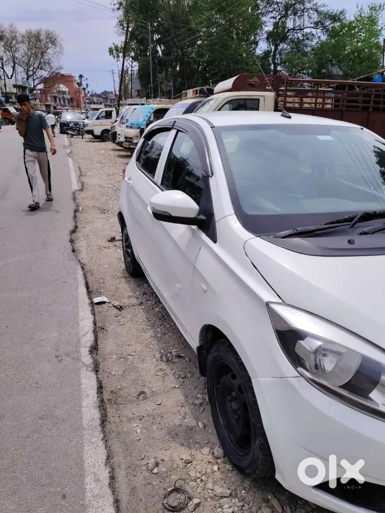 Tata Tiago 2018 Petrol 175000 Km Driven