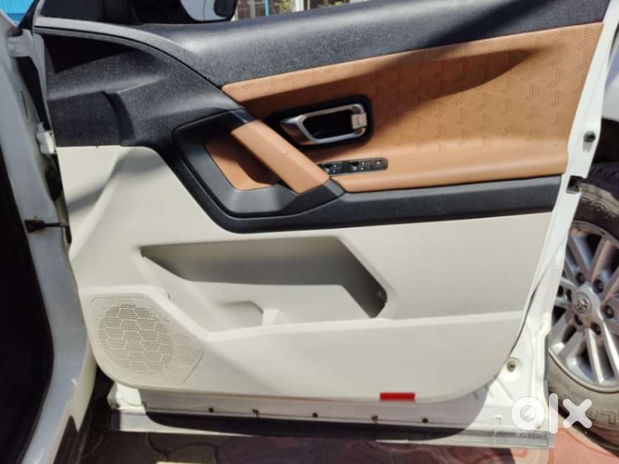 Tata Safari Adventure X Plus 7 Str At, 2025, Diesel