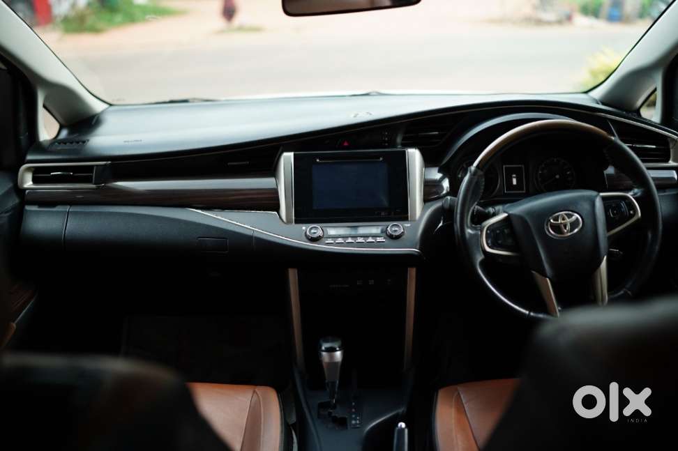 Toyota Innova Crysta 2.8 Z, 2017, Diesel