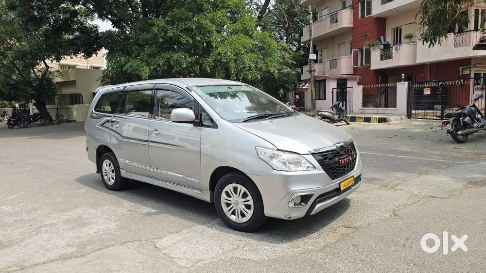 Toyota Innova 2.5 G (diesel) 8 Seater, 2016, Diesel