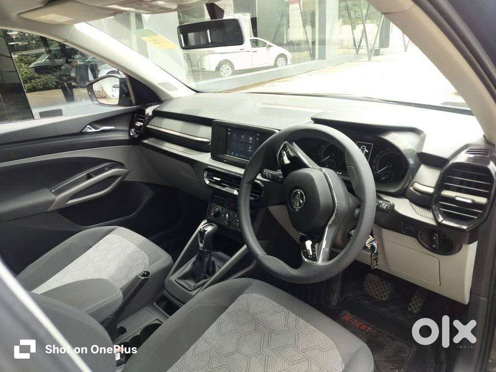 Skoda Kylaq Signature At, 2025, Petrol
