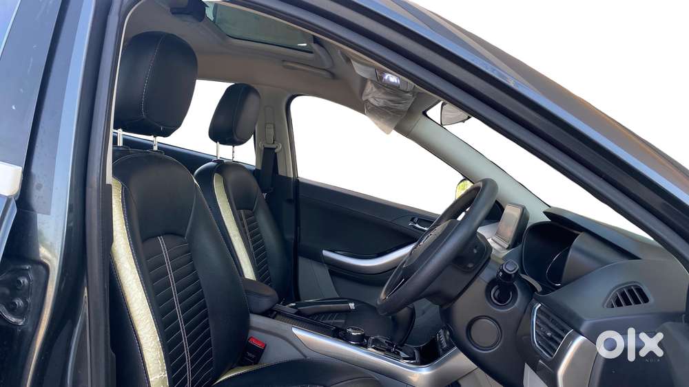 Tata Nexon 1.2 Revotron Xza Plus, 2018, Petrol
