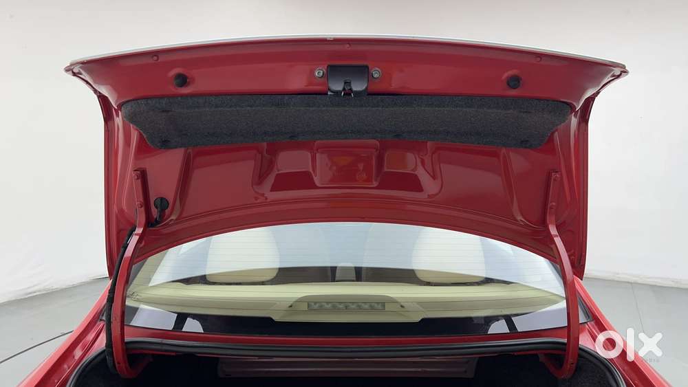 Skoda Rapid 1.6 Mpi At Style, 2017, Petrol