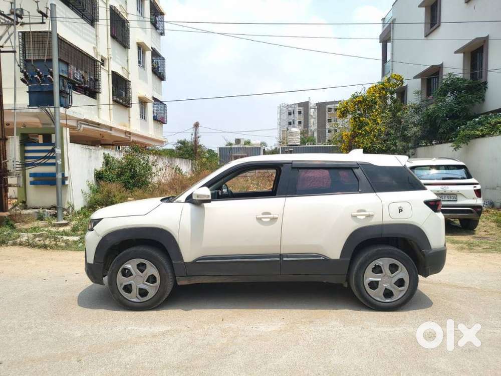 Maruti Suzuki Brezza 1.5 Lxi Smart Hybrid, 2022, Petrol