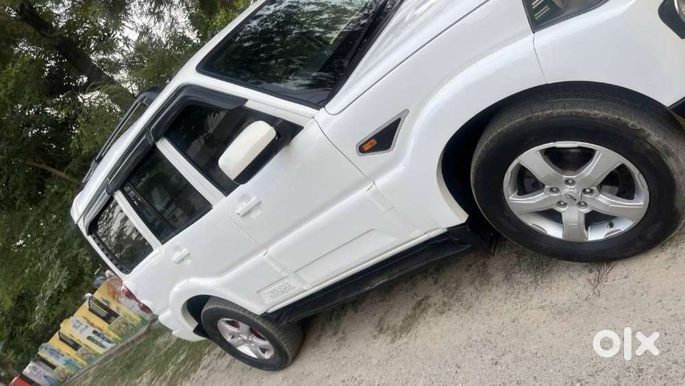 Mahindra Scorpio S6 Plus, 2015, Diesel