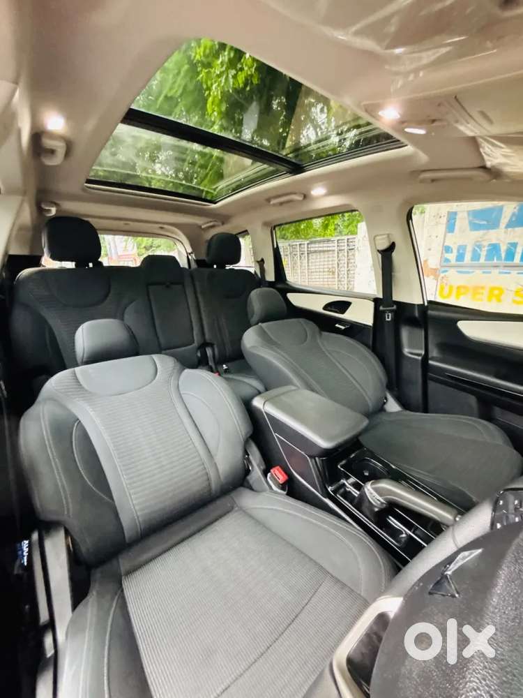 Mahindra Xuv700 2.2 Ax 5 Diesel At 7 Str, 2023, Diesel
