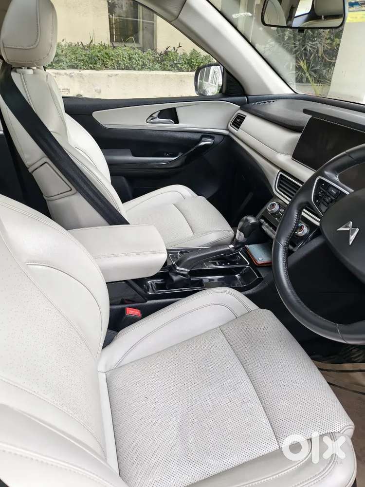 Mahindra Xuv700 Ax7 Automatic 2022 Edition