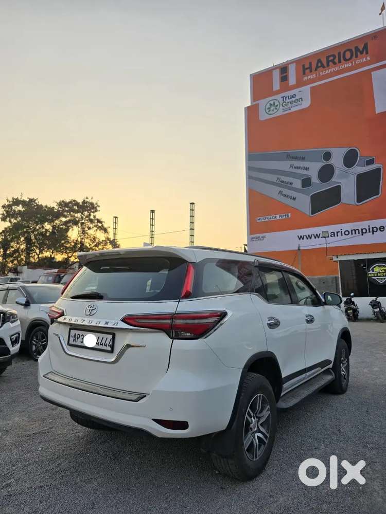 Toyota Fortuner 2022 Diesel 113000 Km Driven