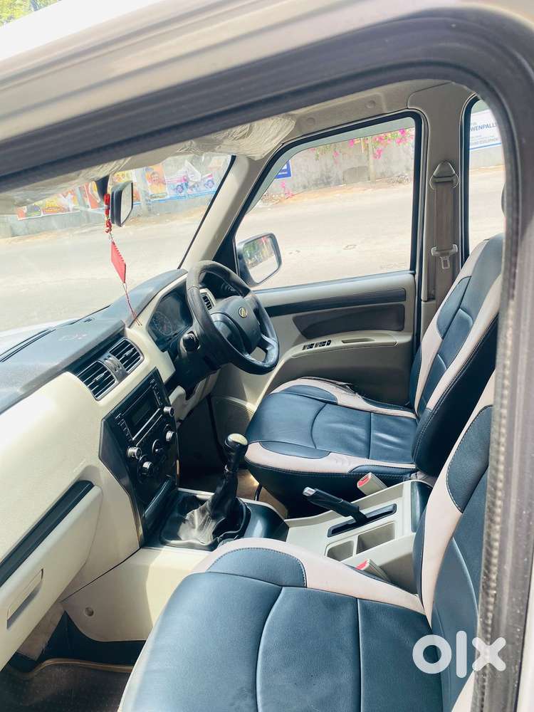 Mahindra Scorpio S6 Plus, 2016, Diesel