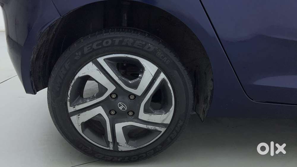 Tata Altroz 1.2 Xt, 2024, Petrol