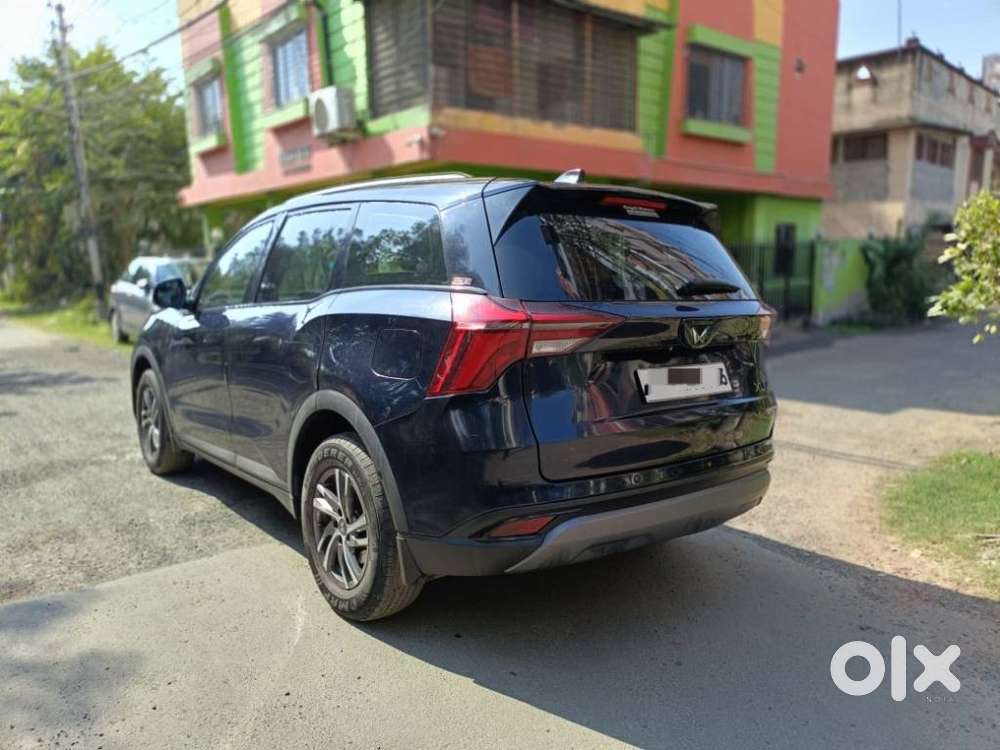 Mahindra Xuv700 2.0 Ax 5 Petrol Mt 7 Str, 2022, Petrol
