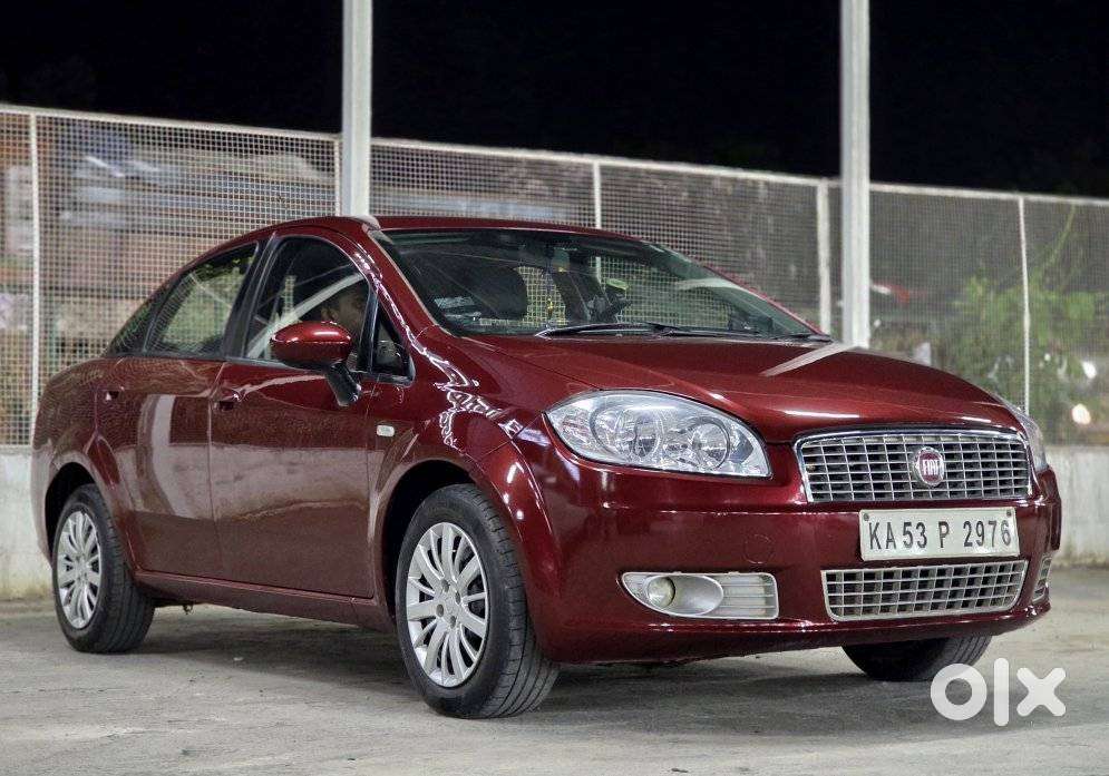 Fiat Linea Emotion Pk 1.4, 2010, Petrol