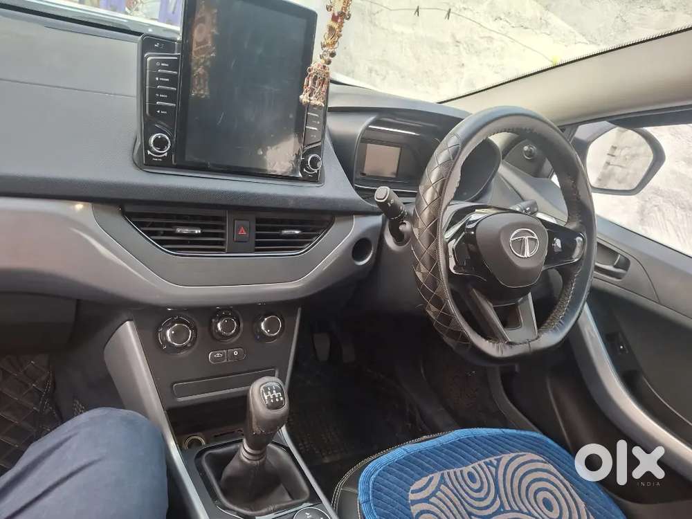 I Want To Sell Showroom Conditions Mint Conditions Car