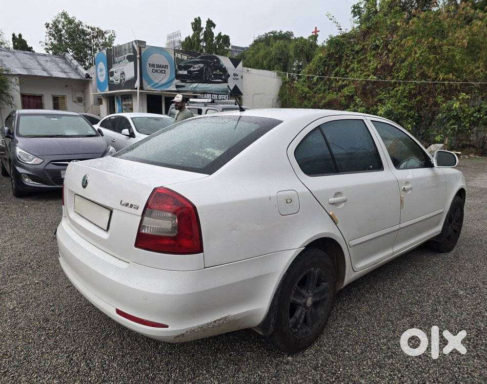 Skoda Laura 2.0 Elegance Tdi Cr, 2011, Diesel