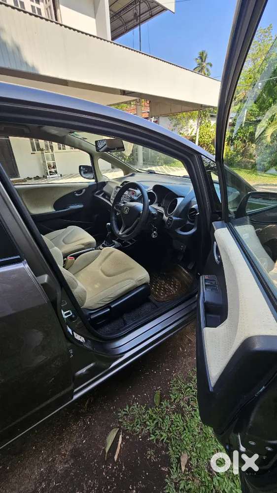 Honda Jazz 2011 2012 Well Maintained