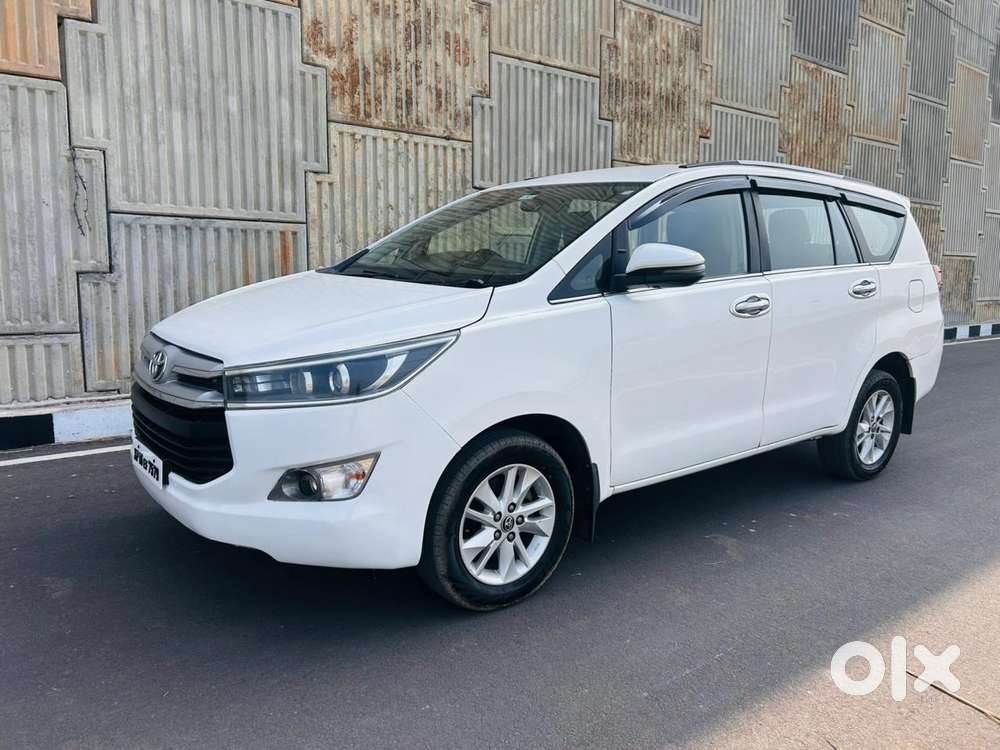Toyota Innova Crysta 2.8z Automatic, 2017, Diesel