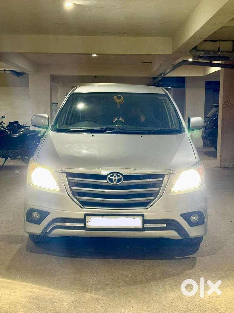 Toyota Innova 2014 Diesel Well Maintained